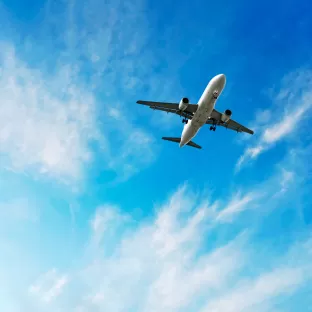 Avion en plein vol