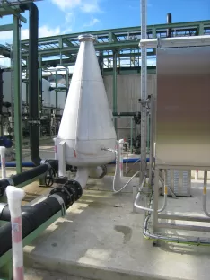 Bicone with lances & cabinet